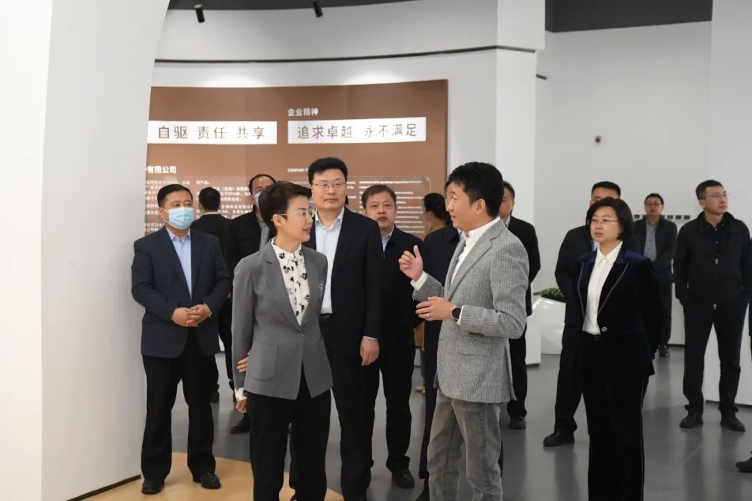 山东省副省长王桂英来beat365亚洲官方网址调研